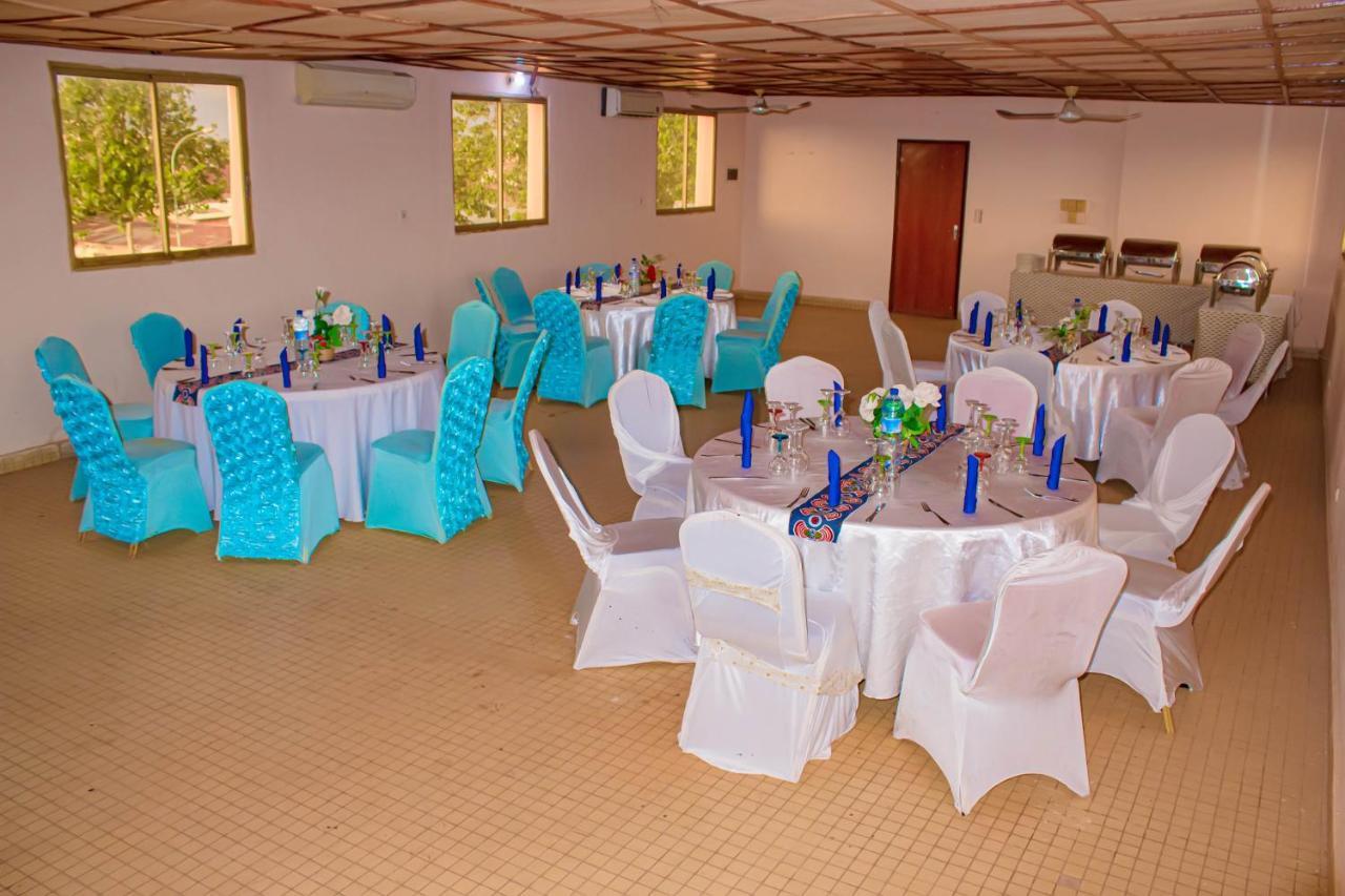 Abomey Events Hotel Luaran gambar