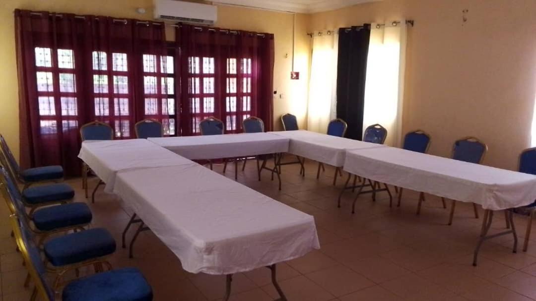 Abomey Events Hotel Luaran gambar